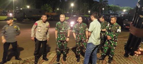 Aparat TNI-Polri Kompak Redam Potensi Kerusuhan dan Penjarahan